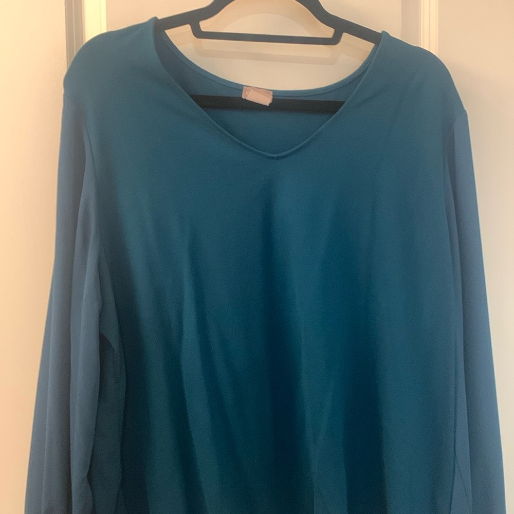 EUC Chico’s Sz. 4 dark teal long sleeve v-neck top